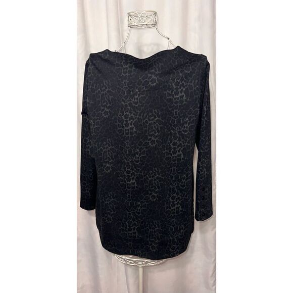 Great CONDITION STUNNING Chico’s Womens animal print tunic NWOT black Size 1 (US - Picture 9 of 11